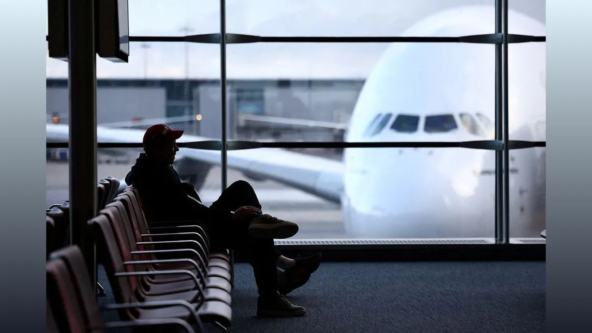 കനത്ത മഴ; ഡൽഹിയിൽ 300 ഫ്ലൈറ്റുകൾ വൈകും