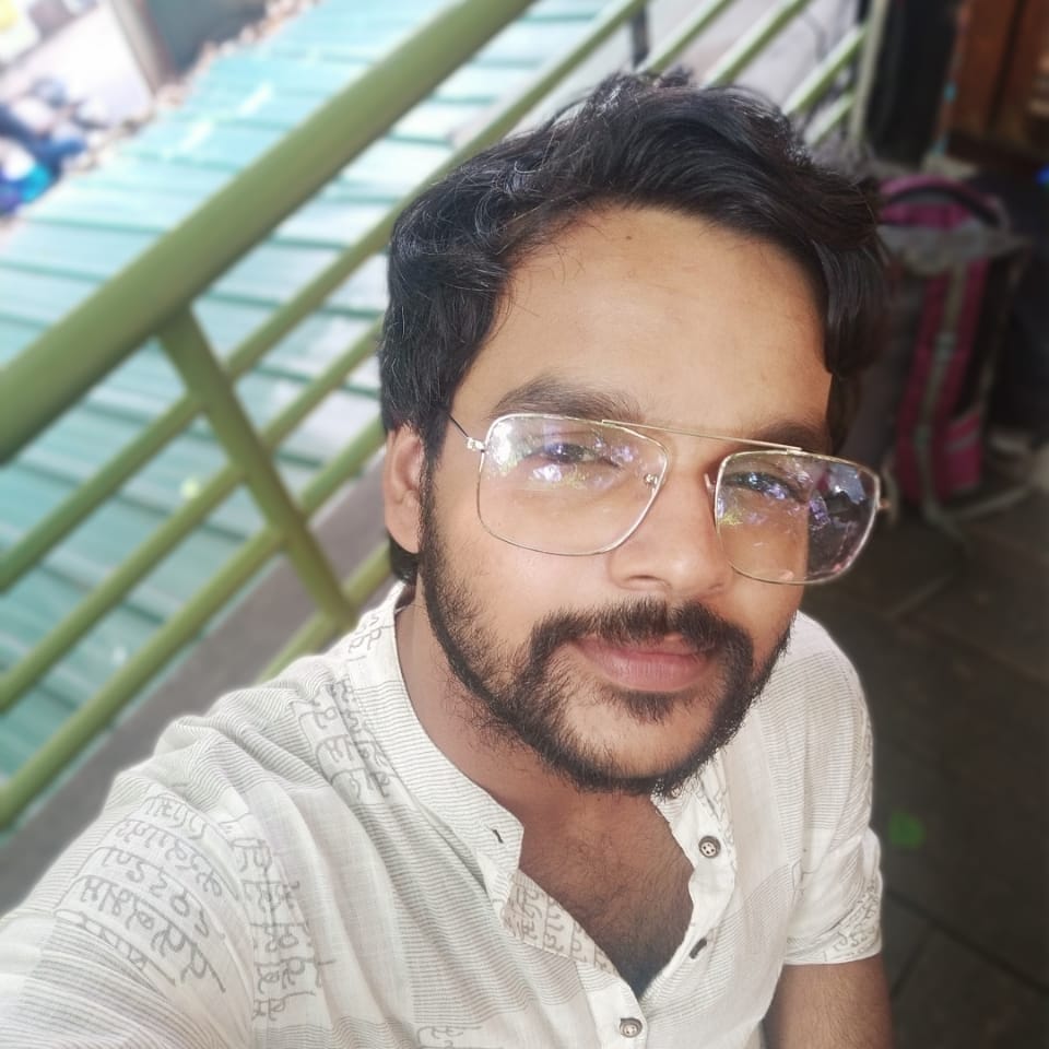 അമ്മ ചോദിച്ചപ്പോള്‍ ഞാന്‍ നിഷേധിച്ചില്ല; എന്തിന് നിഷേധിക്കണം? ഇതെന്‍റെ  അസ്ഥിസ്ത്വമാണ്: താന്‍ സ്വവര്‍ഗ അനുരാഗിയാണെന്ന് വീട്ടുകാരോട് തുറന്നുപറഞ്ഞ യുവാവിന്റെ കുറിപ്പ് വൈറലാവുന്നു.