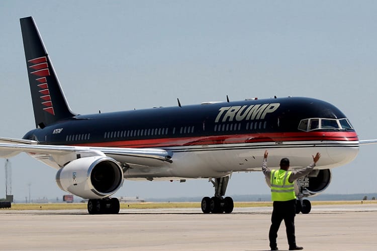 അമേരിക്കന്‍ പ്രസിഡന്റ് ഡൊണാള്‍ഡ് ട്രംപിന്റെ പറക്കുന്ന സ്വര്‍ണ്ണകൊട്ടാരം കണ്ടിട്ടുണ്ടോ; വീഡിയോ