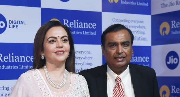 അംബാനി കുടുംബത്തിന് ആദായ നികുതി വകുപ്പിന്റെ നോട്ടീസ്