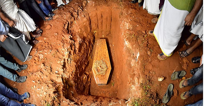 വാവേടെ  പപ്പി ഇനി കണ്ണ് തുറക്കില്ല... കുഞ്ഞേ നീ  ശാന്തമായി ഉറങ്ങികൊൾക