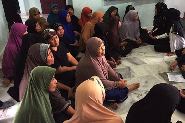 മലേഷ്യയിൽ ഭിക്ഷാടനം നടത്തുകയും അനധികൃതമായി ജോലിചെയ്യുകയും ചെയ്ത വൃദ്ധകളെ നാളെ തിരിച്ചയയ്ക്കും