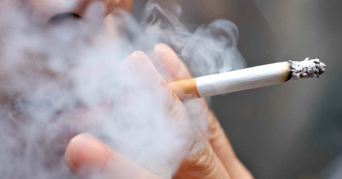 പുക വലിക്കാനായി കൈക്കൂലി വാഗ്ദാനം ചെയ്തു; ഇന്ത്യൻ വംശജയ്ക്ക് സിംഗപ്പൂരിൽ 5 വർഷം തടവ്