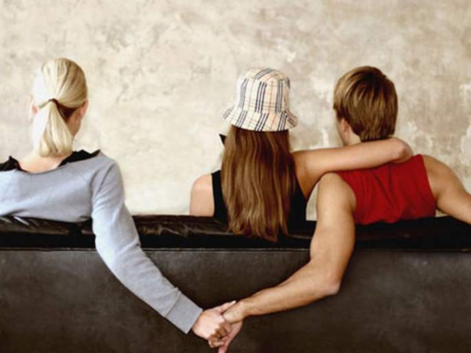 രണ്ട് ഭാര്യമാർ, ആഴ്ചയിൽ ഇരുവർക്കുമൊപ്പം 3 ദിവസം വീതം, ഞായറാഴ്ച അവധി; ഭാര്യമായുമായി കരാറുണ്ടാക്കി യുവാവ്