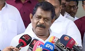 ഫിറ്റ്നെസ് സര്‍ട്ടിഫിക്കറ്റിന് നവംബര്‍ 1 മുതല്‍, സീറ്റ് ബെല്‍റ്റും ക്യാമറയും നിര്‍ബന്ധം; ആന്‍റണി രാജു