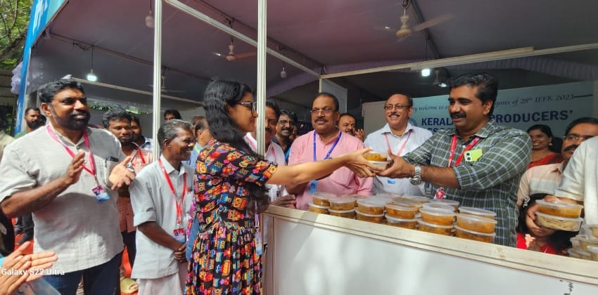 രാജ്യാന്തര ചലച്ചിത്ര മേള; വിദ്യാർത്ഥികൾക്ക് ദിവസവും സൗജന്യ ഉച്ചഭക്ഷണമൊരുക്കി പ്രൊഡ്യുസേഴ്സ് അസോസിയേഷൻ