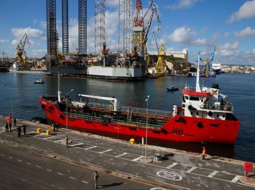 18 ഇന്ത്യൻ ജീവനക്കാരുള്ള ഹോങ്‌ കോങ് കപ്പൽ തട്ടിക്കൊണ്ടുപോയി