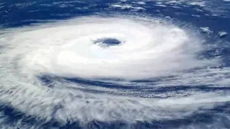 മോക്ക, അതിതീവ്ര ചുഴലിക്കാറ്റാകും; ഞായറാഴ്ച തീരം തൊടും