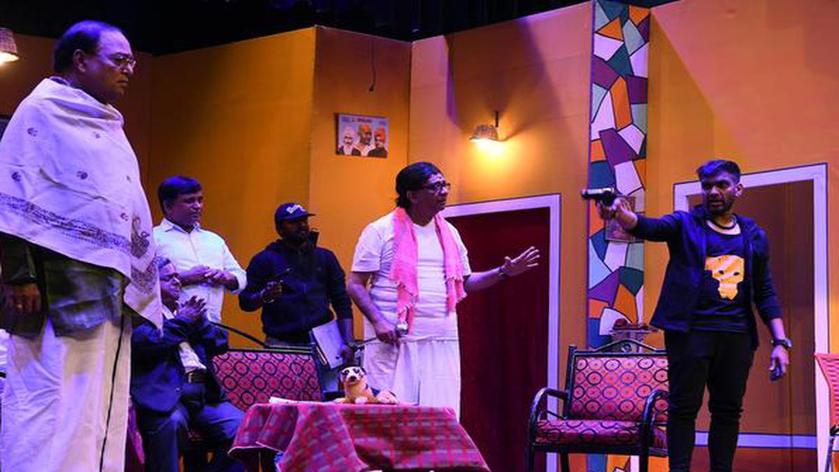 YG Mahendra comes to Singapore with two plays ‘ITHU NYAYAMA SIR’ and ‘CHARUKESI’ that have won hearts worldwide with their story.