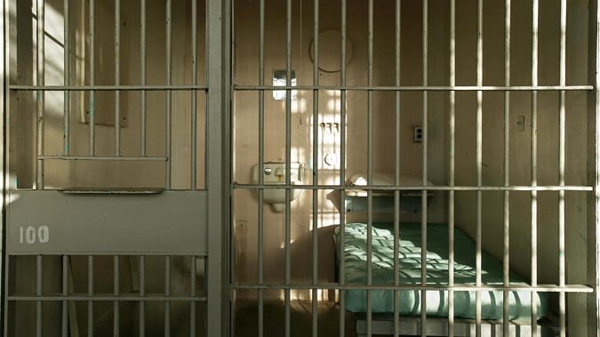 ഒരു ദിവസം ജയിലിൽ കിടക്കാം 500 രൂപയ്ക്ക്