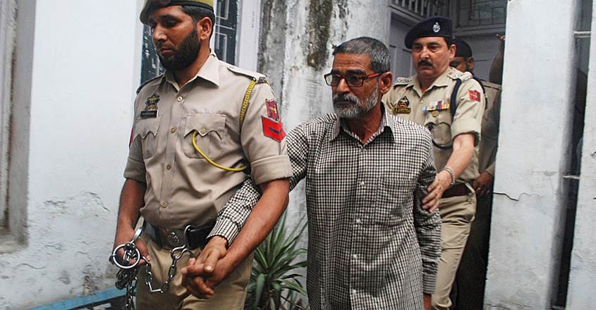 കഠുവ കൂട്ടബലാത്സംഗക്കേസിൽ ശിക്ഷ വിധിച്ചു: മൂന്നു പ്രതികള്‍ക്ക് ജീവപര്യന്തം