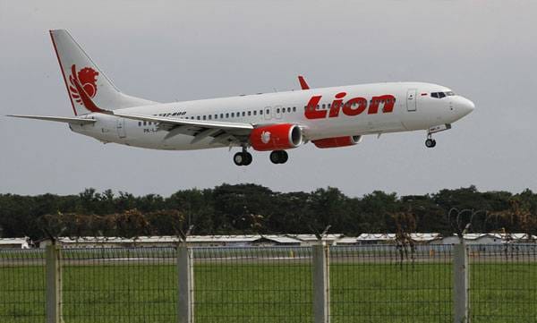 189 പേരുമായി കടലിൽ തകർന്നു വീണ ബോയിങ് 737 മാക്സ് വിമാനാപകടത്തിൽ ദുരൂഹത