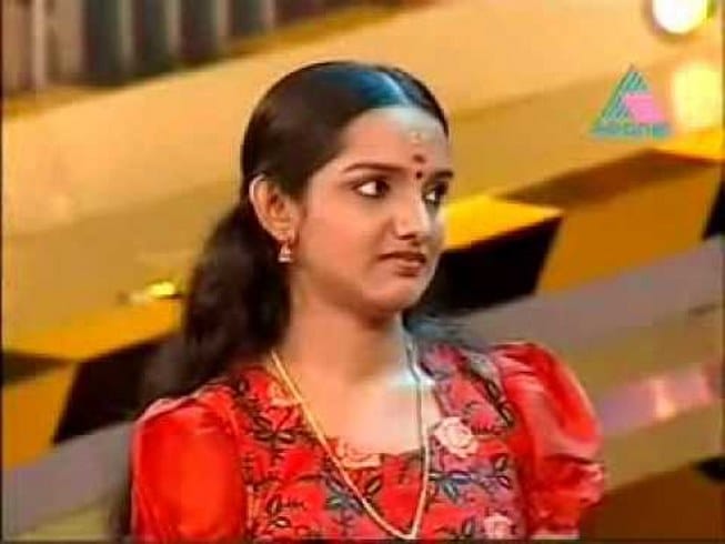 അപകടത്തെ തുടര്‍ന്ന് ചികിത്സയിലായിരുന്ന ഗായിക മഞ്ജുഷ മോഹൻദാസ് അന്തരിച്ചു