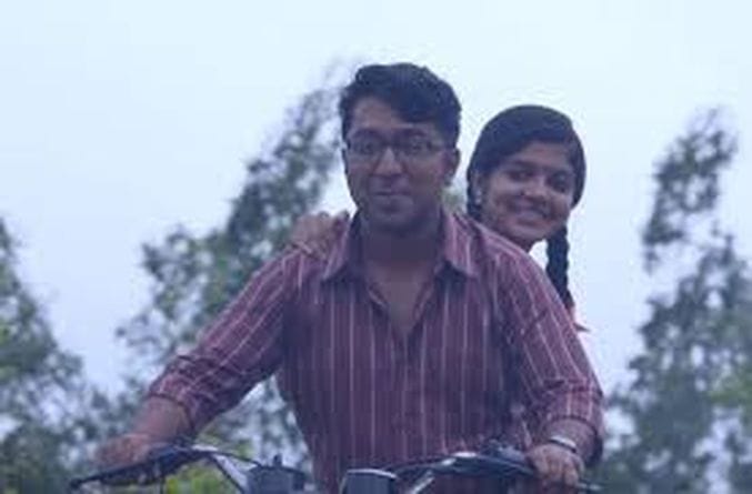 ‘ഒരു മുത്തശ്ശി ഗദ’യിലെ ആദ്യ ഗാനം എത്തി