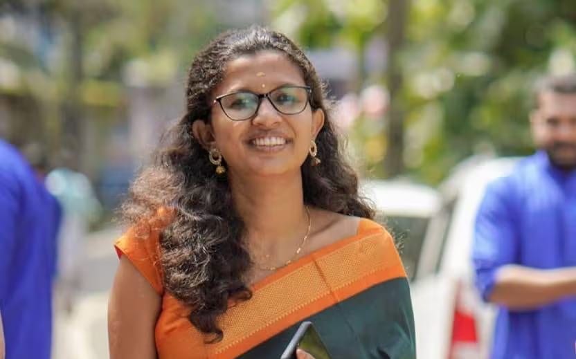 വിദ്യയ്ക്ക് വിലങ്ങ്: പിടിയിലായത് മേപ്പയൂരില്‍നിന്ന്‌