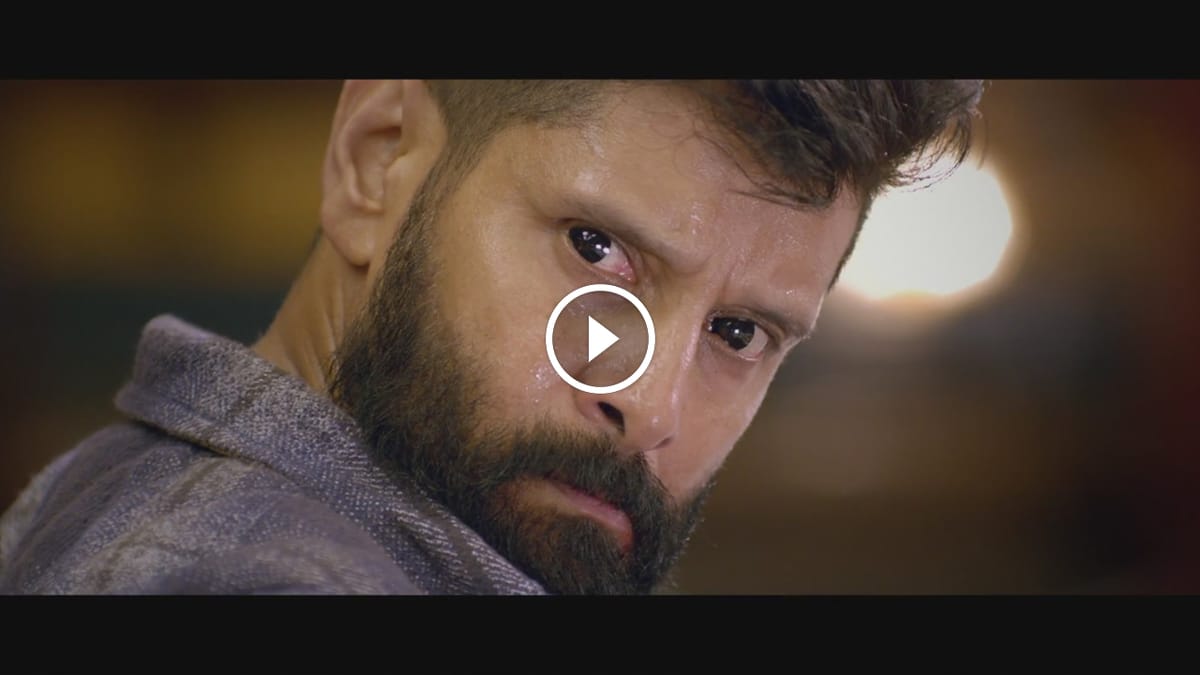 ഇരുമുഖന്‍ ട്രെയിലറില്‍ കസറി