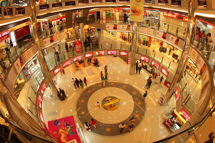 ഒബ്‌റോണ്‍ മാള്‍ അടച്ചുപൂട്ടി