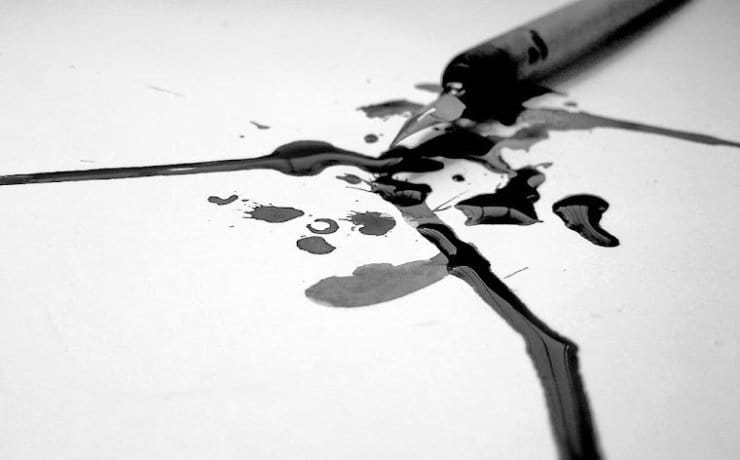 ഒരാള്‍ക്ക് വധശിക്ഷ വിധിച്ച ശേഷം വിധിയെഴുതിയ പേനയുടെ മുന ജഡ്ജി കുത്തിയൊടിക്കുന്നത് എന്തിനാണെന്ന് അറിയാമോ ?