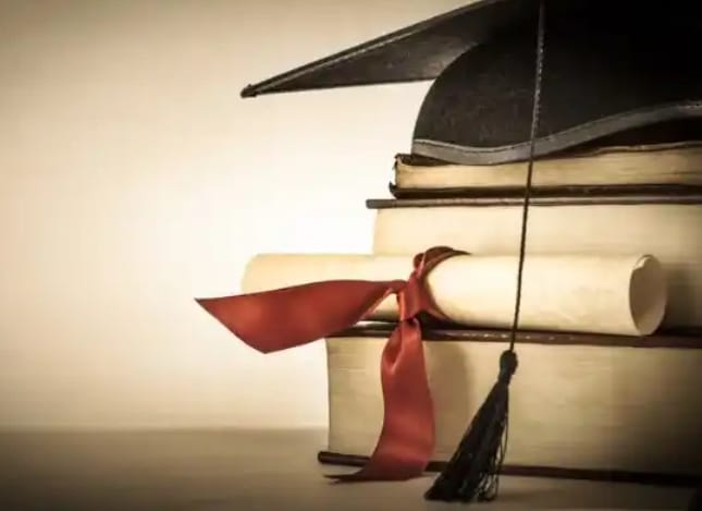 സ്കോളർഷിപ്പുകൾ നിർത്തലാക്കാൻ യുഎസ്; വിദ്യാർഥികൾ ആശങ്കയിൽ