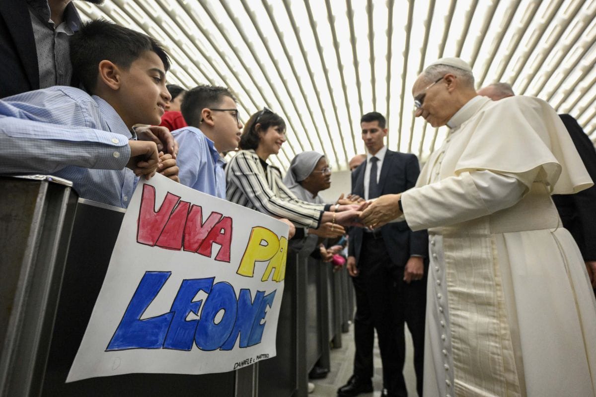അയ്യായിരം വത്തിക്കാൻ ജീവനക്കാർക്ക് 500 യൂറോ വീതം കോൺക്ലേവ് ബോണസ് പ്രഖ്യാപിച്ച് മാർപ്പാപ്പ