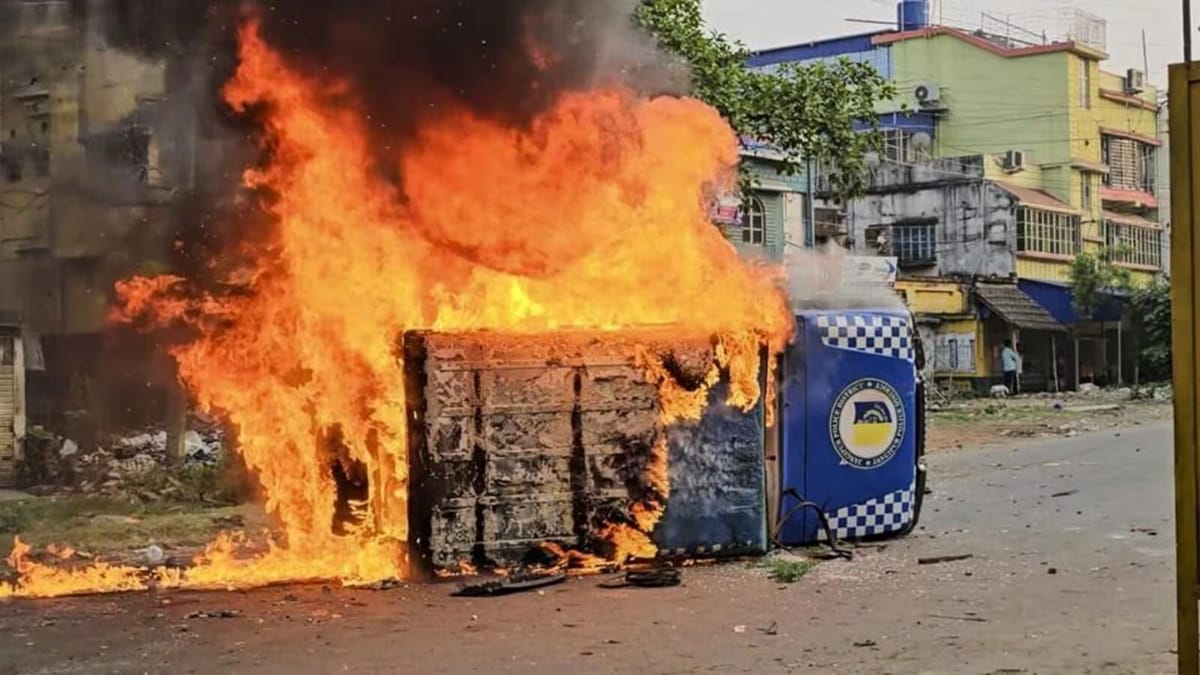 വഖഫില്‍ പുകഞ്ഞ് ബംഗാള്‍; മുര്‍ഷിദാബാദില്‍ സംഘര്‍ഷാവസ്ഥ തുടരുന്നു