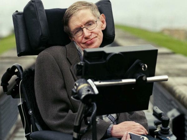 ഒരു കോടി പകര്‍പ്പുകള്‍ വിറ്റഴിഞ്ഞ സ്റ്റീഫന്‍ ഹോക്കിങ്ങിന്റെ  'എ ബ്രീഫ് ഹിസ്റ്ററി ഓഫ് ടൈം' ഇനി ചരിത്രം