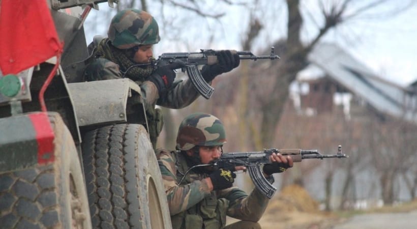 കശ്‌മീരിൽ ഏറ്റുമുട്ടൽ; രണ്ട് ഭീകരരെ വധിച്ച് സൈന്യം