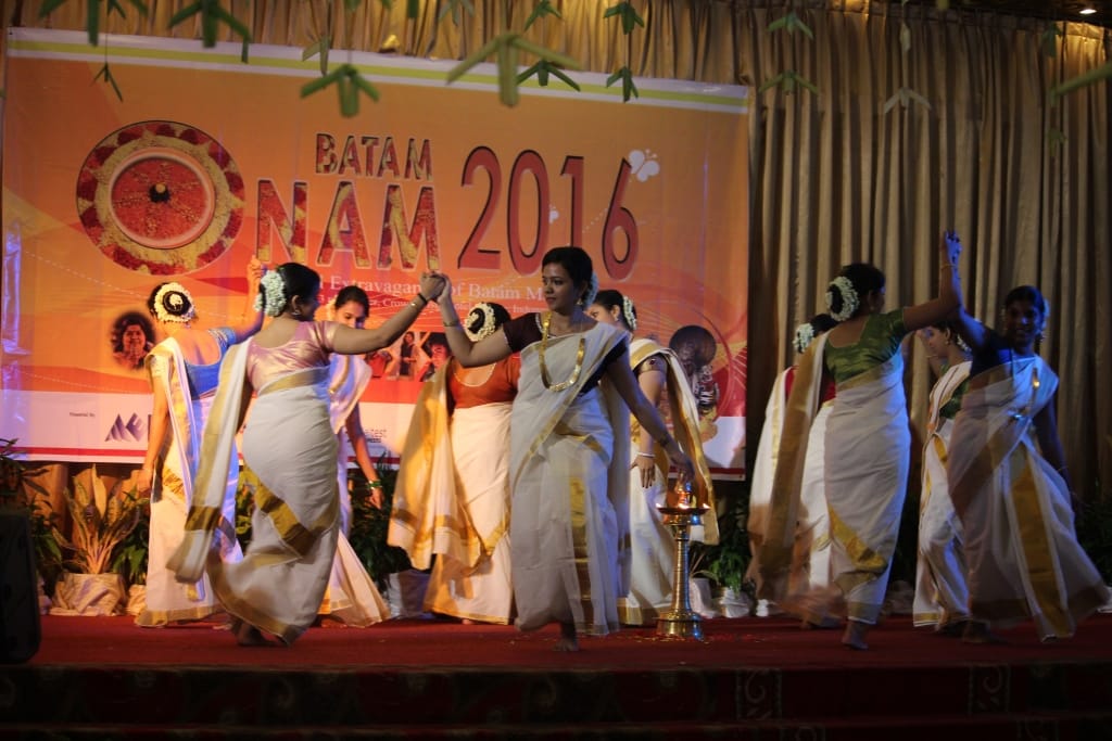 ഒരുമയുടെ ബത്താം ഓണം 2016