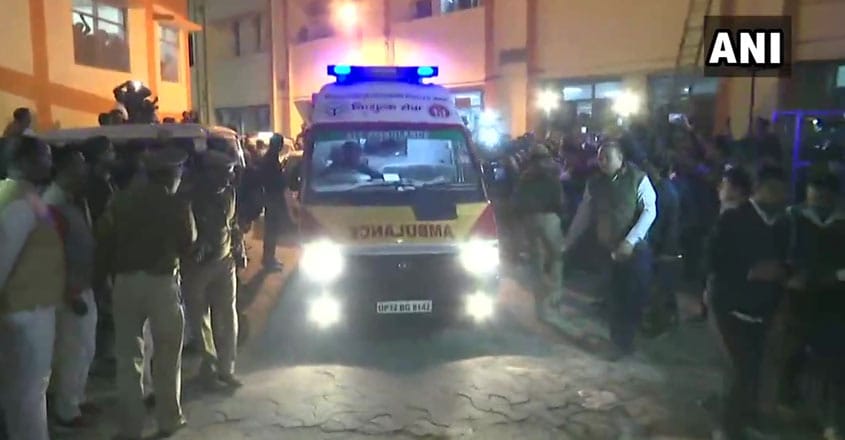 ഉന്നാവിൽ പ്രതികൾ തീകൊളുത്തിയ യുവതി മരിച്ചു