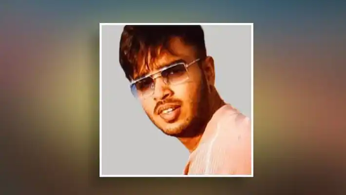 അടിമാലിയില്‍ ടൂറിസ്റ്റ് ബസ് മറിഞ്ഞ് വിദ്യാര്‍ത്ഥി മരിച്ചു