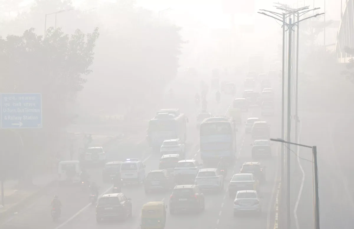 Air pollution crisis needs regular monitoring, not customary hearing in winter: SC