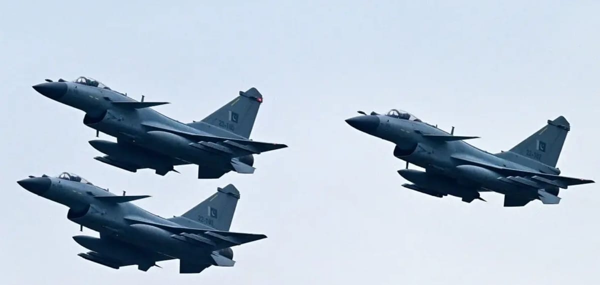 ഫൈറ്റർ ജെറ്റുകൾ കൂടുതൽ നൽകാൻ ചൈന: ഇവ പാകിസ്താൻ നേരത്തെ ഇന്ത്യക്കെതിരെ ഉപയോഗിച്ചതെന്ന് പെന്റഗൺ റിപ്പോർട്ട്