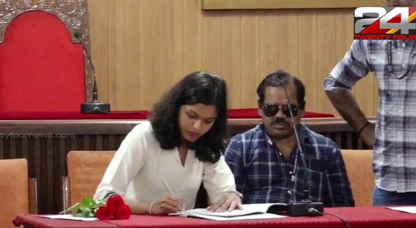 ദിയ പുളിക്കക്കണ്ടം പാല നഗരസഭ അധ്യക്ഷ; രാജ്യത്തെ പ്രായംകുറഞ്ഞ ചെയര്‍പേഴ്‌സണ്‍