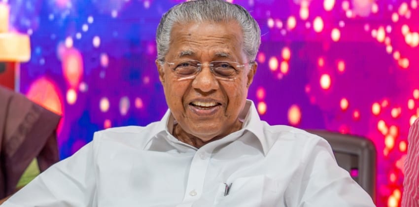 ‘കൂടുതൽ മെച്ചപ്പെട്ടതും ദീപ്തവുമായ ഒരു കാലം എത്തിച്ചേരും’; പുതുവത്സരാശംസകൾ നേർന്ന് മുഖ്യമന്ത്രി