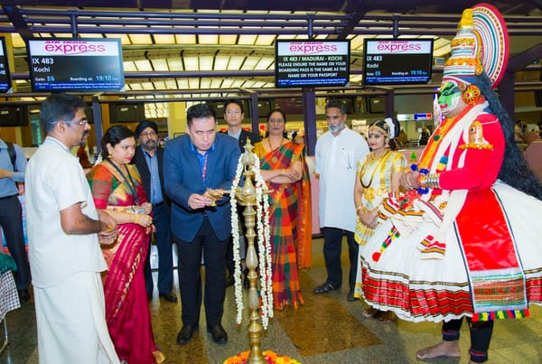 സിംഗപ്പൂര്‍-കൊച്ചി എയര്‍ ഇന്ത്യ എക്സ്പ്രസ് സര്‍വ്വീസ് ആരംഭിച്ചു