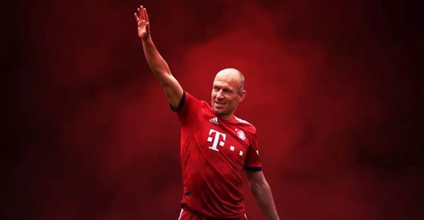 ഡച്ച് താരം ആര്യൻ റോബൻ വിരമിച്ചു