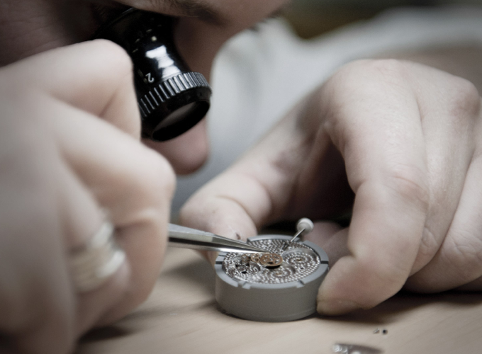 ചില വാച്ചുകള്‍ ഇത്ര വിലയേറിയതാകുന്നത് ഇക്കാരണം കൊണ്ടാണ്