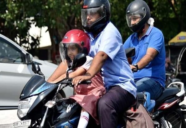 12 വയസിനു താഴെ പ്രായമുള്ള കുട്ടിക്ക് ഇരുചക്ര വാഹനത്തില്‍ യാത്രാനുമതി; കേന്ദ്രത്തിന് കത്തയച്ച് സംസ്ഥാനം