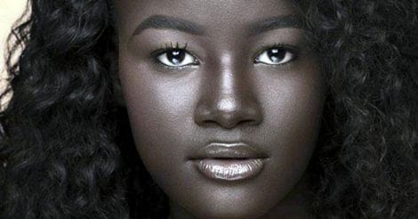 കറുപ്പിന്റെ സൗന്ദര്യം; ഇതാണ് കോഡിയ ഡയപ്പ് എന്ന സൂപ്പര്‍ മോഡല്‍