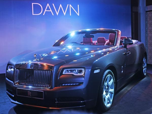 റോള്‍സ് റോയ്‌സ് കാറുകള്‍ ഒരിക്കലും ബ്രേക്ക് ഡൗണ്‍ ആകുമോ; എല്ലാവര്‍ക്കും റോള്‍സ് റോയ്‌സിനെ കിട്ടില്ലേ; റോള്‍സ് റോയ്സ് കാറുകളെ കുറിച്ചുള്ള ചില തെറ്റിദ്ധാരണകള്‍ അറിയാമോ ?