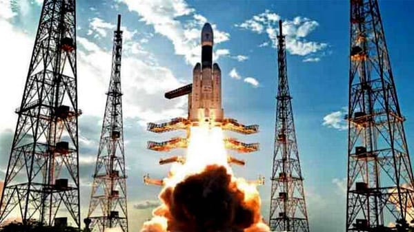 ചരിത്രം കുറിച്ച് ഇന്ത്യ; ചന്ദ്രയാന്‍ 2 ആദ്യ ഭ്രമണപഥത്തില്‍