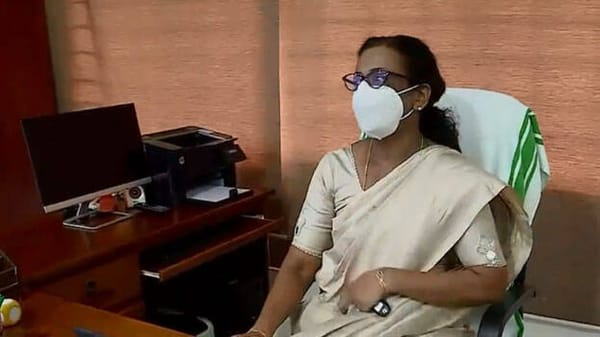 സിസ തോമസിനെതിരെ നടപടി; സാങ്കേതിക വിദ്യാഭ്യാസ വകുപ്പ് സീനിയർ ജോയിന്‍റ് ഡയറക്ടർ സ്ഥാനത്ത് നിന്ന് മാറ്റി