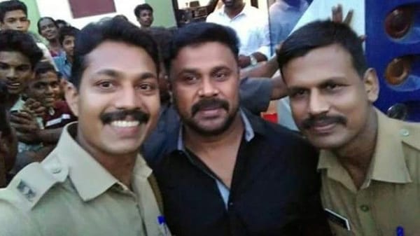 ആ ''കസ്റ്റഡി സെല്‍ഫി” യുടെ യാഥാര്‍ഥ്യം ഇതായിരുന്നു