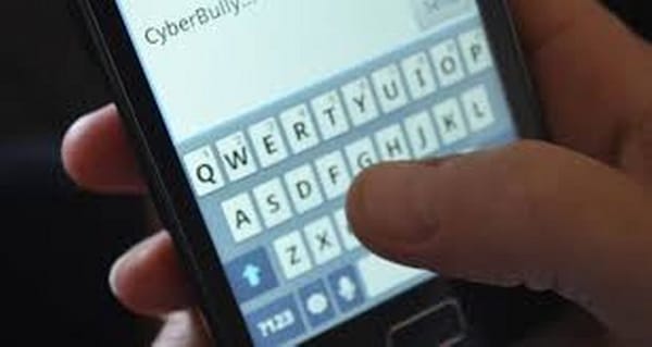 ഇന്‍സ്റ്റഗ്രാമിലൂടെ അപകീര്‍ത്തികരമായ വീഡിയോ സന്ദേശങ്ങള്‍ പ്രചരിപ്പിച്ചു; യുഎഇയില്‍ യുവാവിന് മൂന്ന് ലക്ഷം ദിര്‍ഹം പിഴ ശിക്ഷ