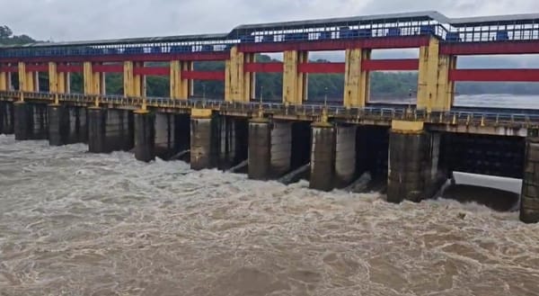 ഭൂതത്താൻകെട്ട് ഡാമിൻ്റ മുഴുവൻ ഷട്ടറുകളും ഉയർത്തി