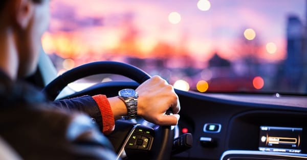 ഷാര്‍ജയിലേക്ക് പോകുന്നവര്‍ക്ക് ഇനി ഡ്രൈവിങ് ലൈസന്‍സ് കേരളത്തില്‍ നിന്നെടുക്കാം