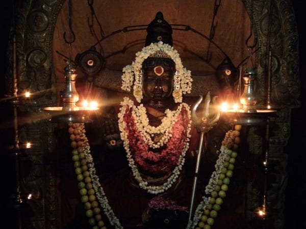 ഇതാവണം അമ്പലം