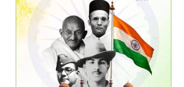 ഗാന്ധിജിക്ക് മുകളില്‍ സവര്‍ക്കറുടെ ചിത്രം പ്രതിഷ്ഠിച്ച് പെട്രോളിയം മന്ത്രാലയം; നെഹ്‌റുവില്ലാത്തതും വിവാദം