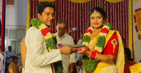 പ്രണയദിനത്തില്‍ ഒരു ഐഎഎസ് വിവാഹത്തിന്  സാക്ഷ്യം വഹിച്ച്  കോഴിക്കോട്