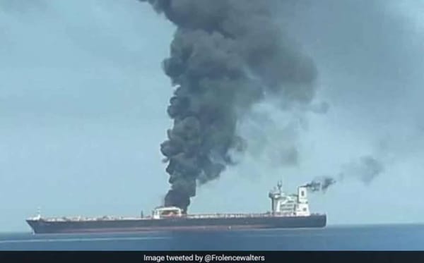 സൗദി തീരത്ത് ഇറാന്‍ ഓയില്‍ ടാങ്കറില്‍ സ്‌ഫോടനം